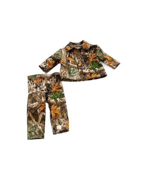 Gender Neutrol Camo Outfit